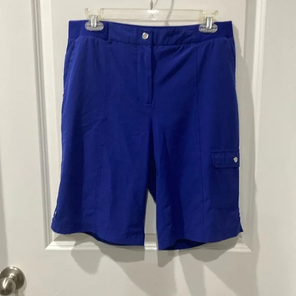Chico’s Zenergy Neema Cargo Shorts Size 1 - Picture 1 of 9
